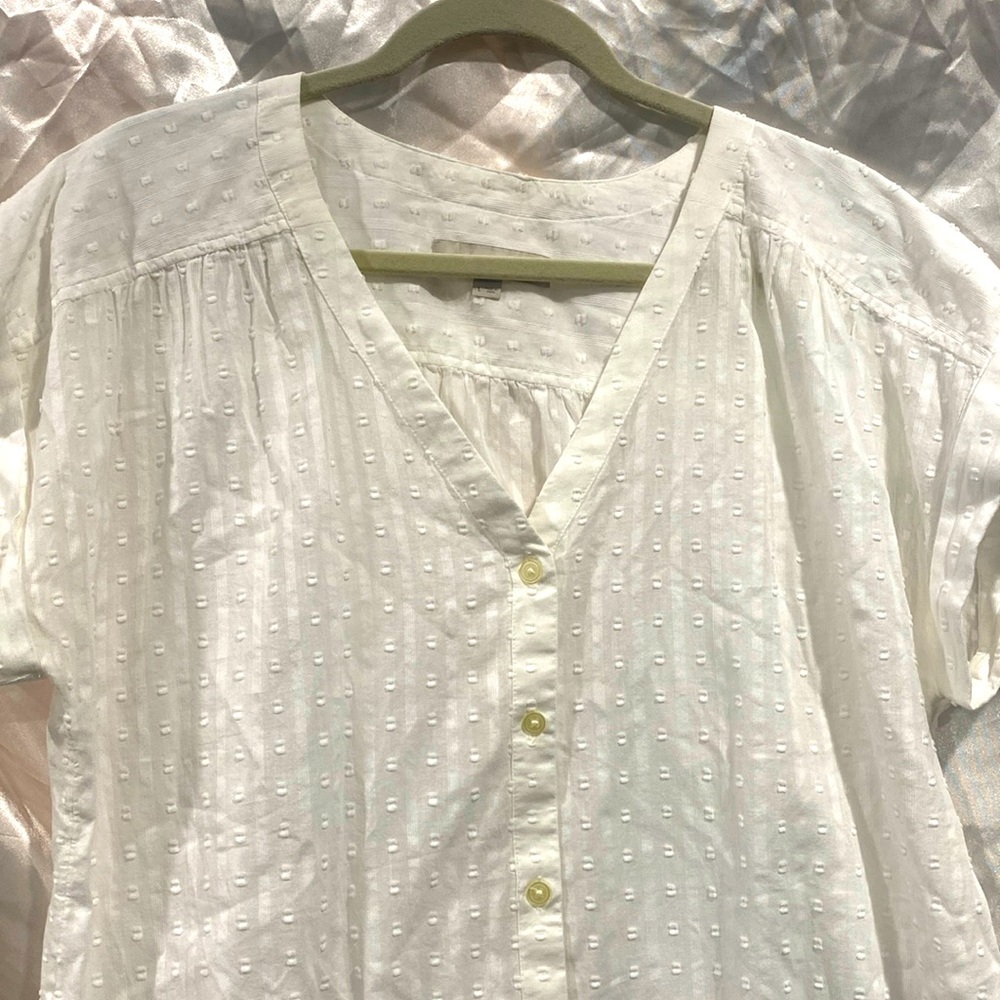 Loft white v neck short sleeve top